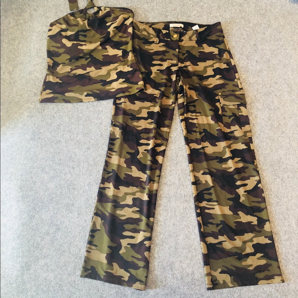 michael kors camouflage matching top & bottom